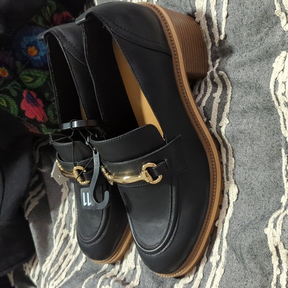 Time and Tru Women's Block Heel Loafers - Picture 2 of 9